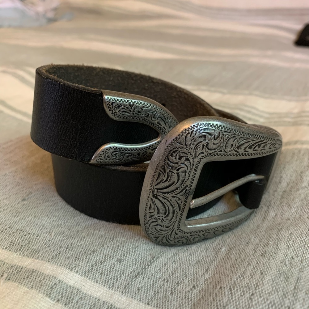 Western Buckle Leather Belt